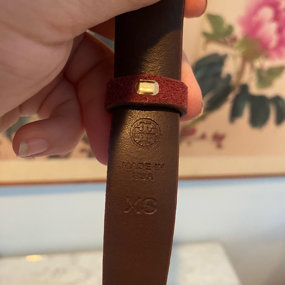 Tory Burch Brynn Belt Women's XS Suede Turn Lock Classic Timeless Luxury - Picture 4 of 5